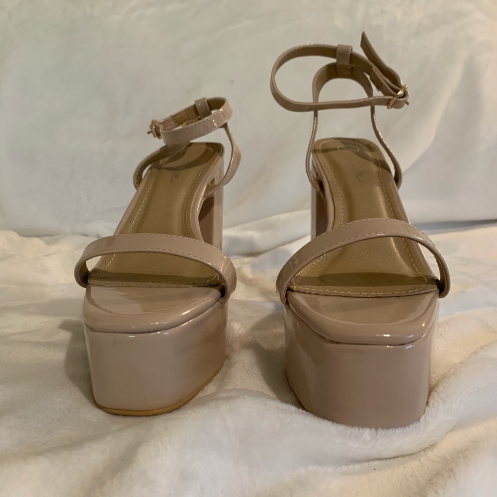 Platform strap heels - Picture 4 of 6